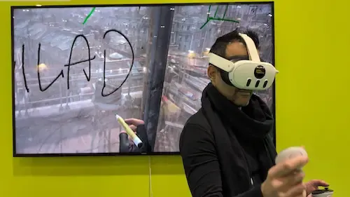 Milad drawing in VR